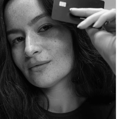 A client paying with a card
