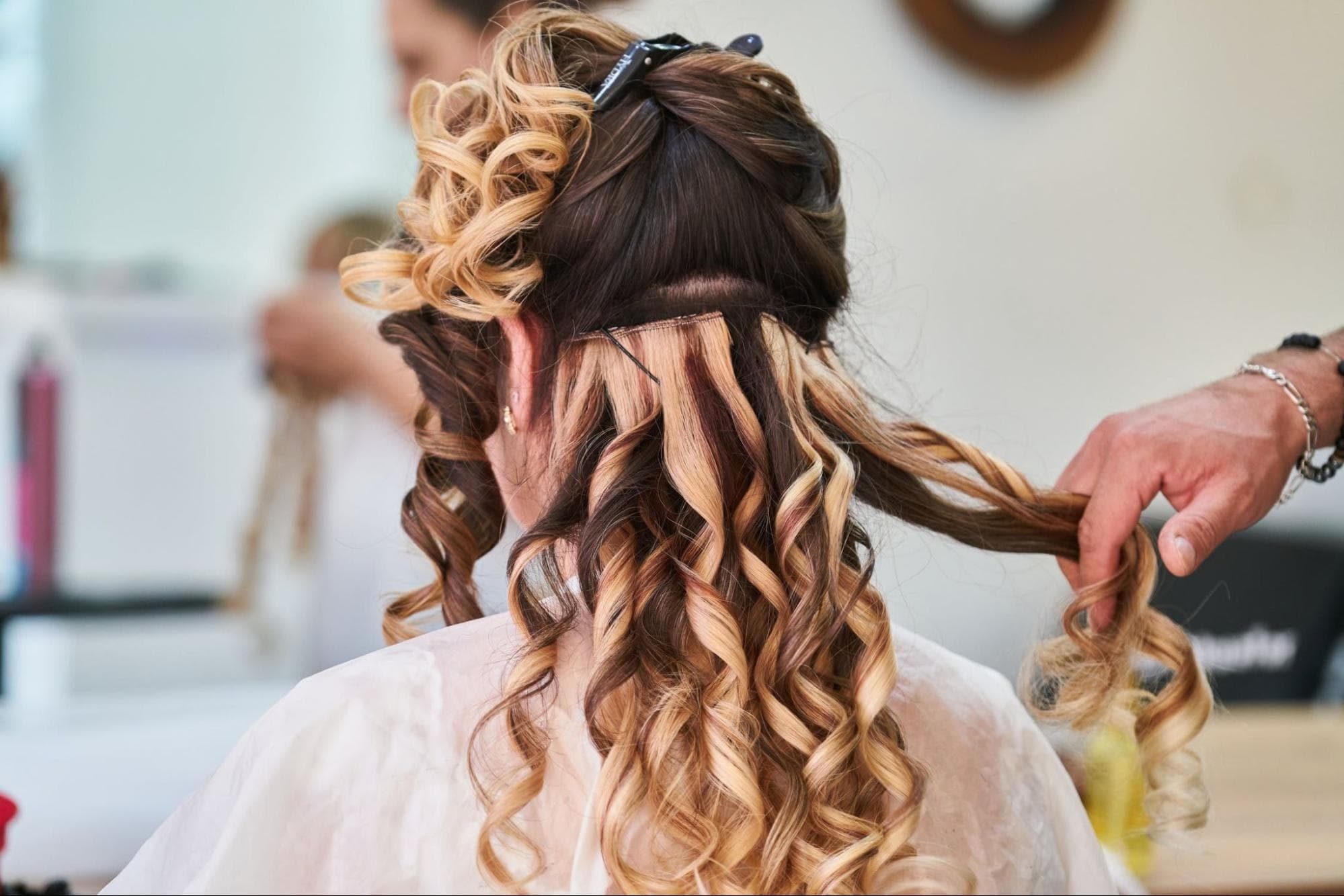 how to become a hair stylist